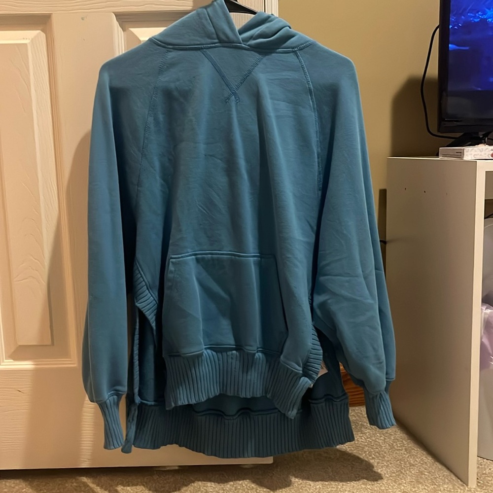 AMERICAN EAGLE SWEATER!